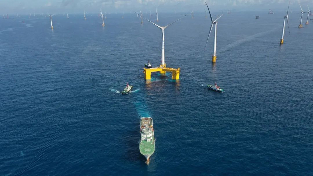 【Congratulations】The world's first typhoon-resistant floating offshore wind turbine is connected to the grid