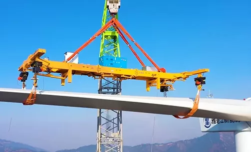 Victory in the first battle! Yalong River hydropower Raba Mountain wind power project single-blade fan lifting